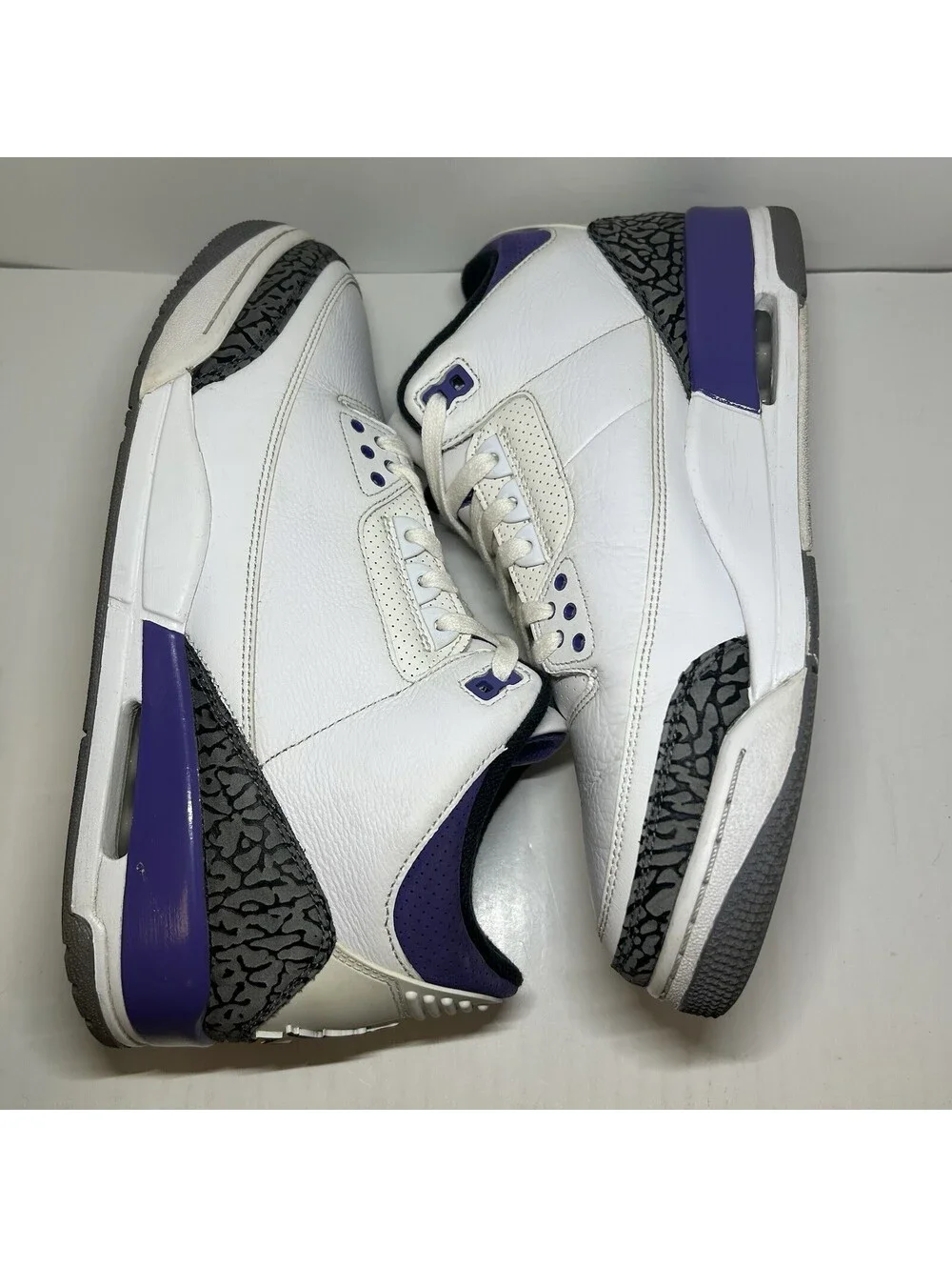 Air Jordan 3 Retro Dark Iris - Size 11 - (CT8532-105)